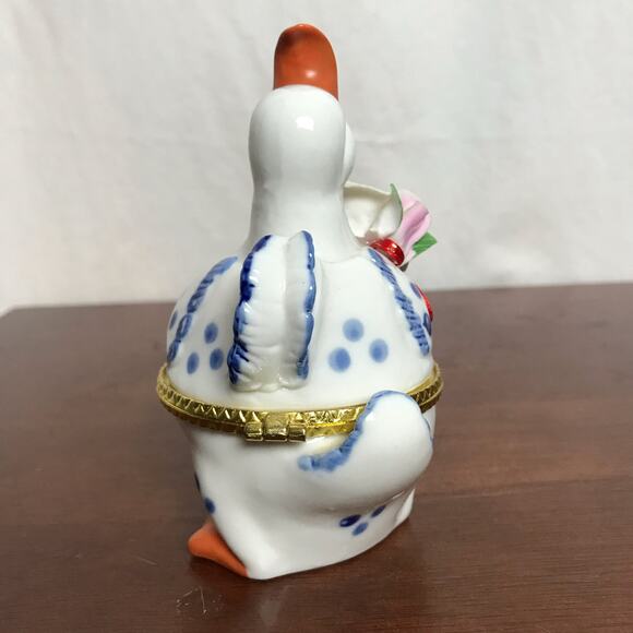 Capo De Mode VTG Ceramic White & Blue Goose Or Duck Trinket Box With Flowers - Picture 3 of 9